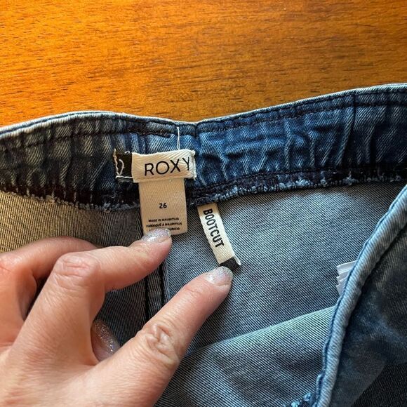 ‎Roxy- Medium Blue Flare Jeans pull up women’s size 26 - Picture 6 of 10